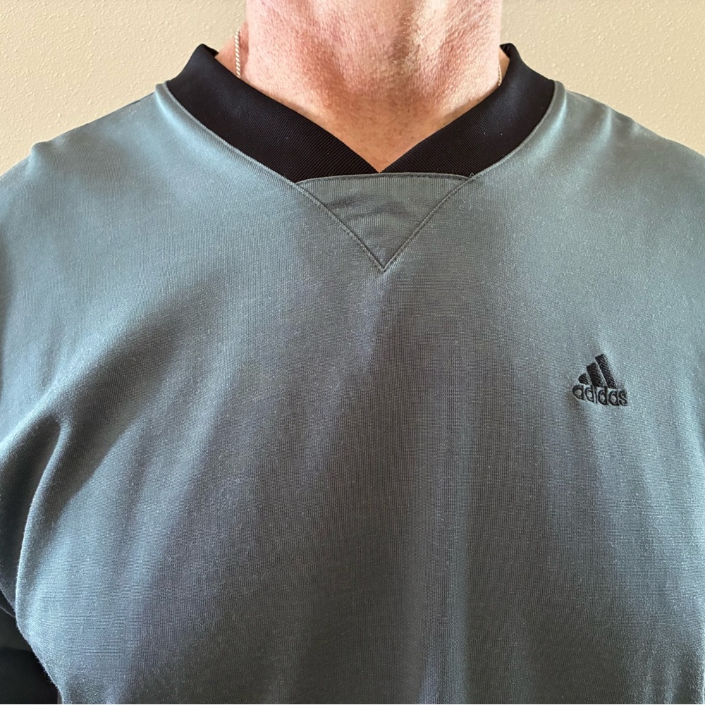 Vintage 90’s Adidas Men's V-Neck Gray LS Shirt